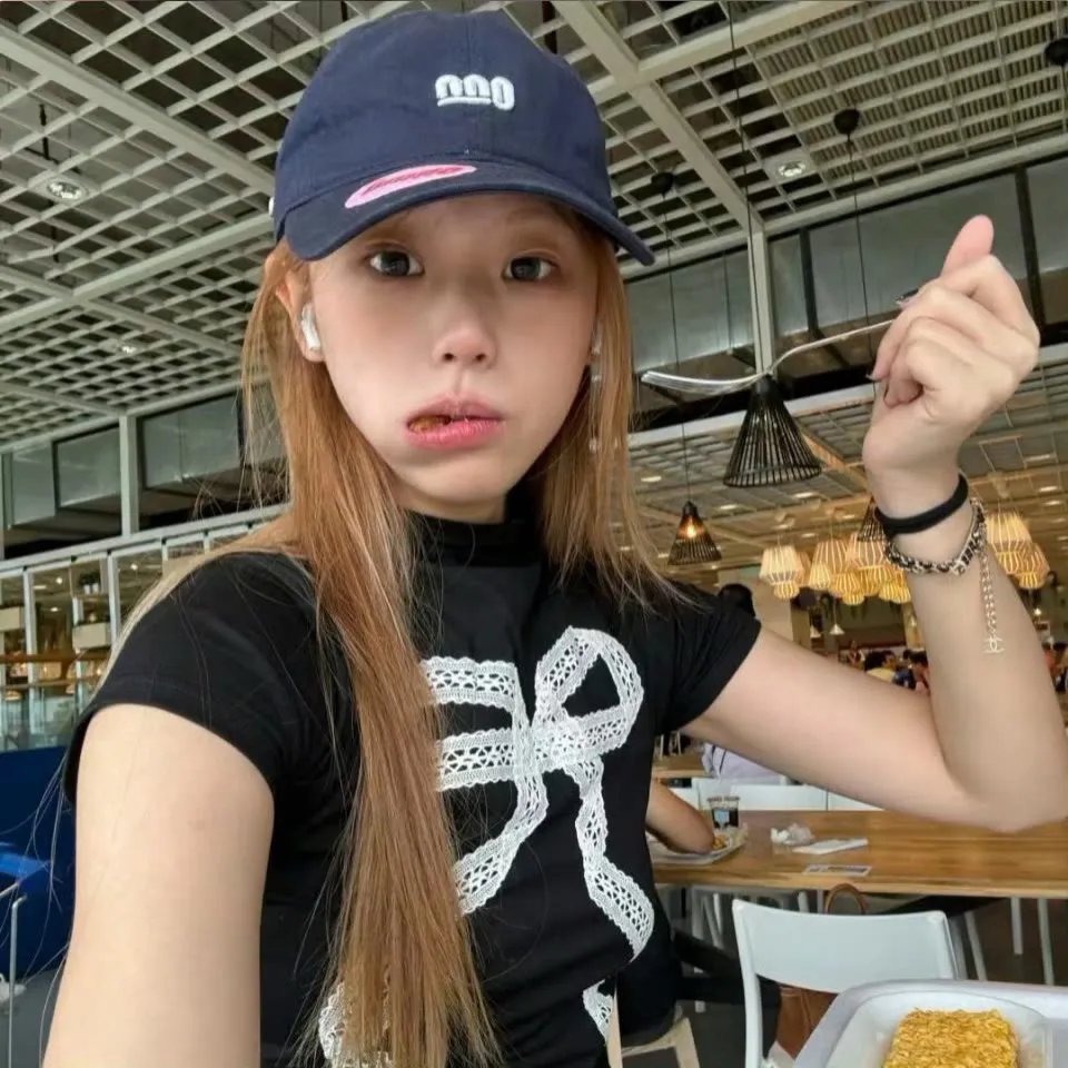 黑色蛋糕